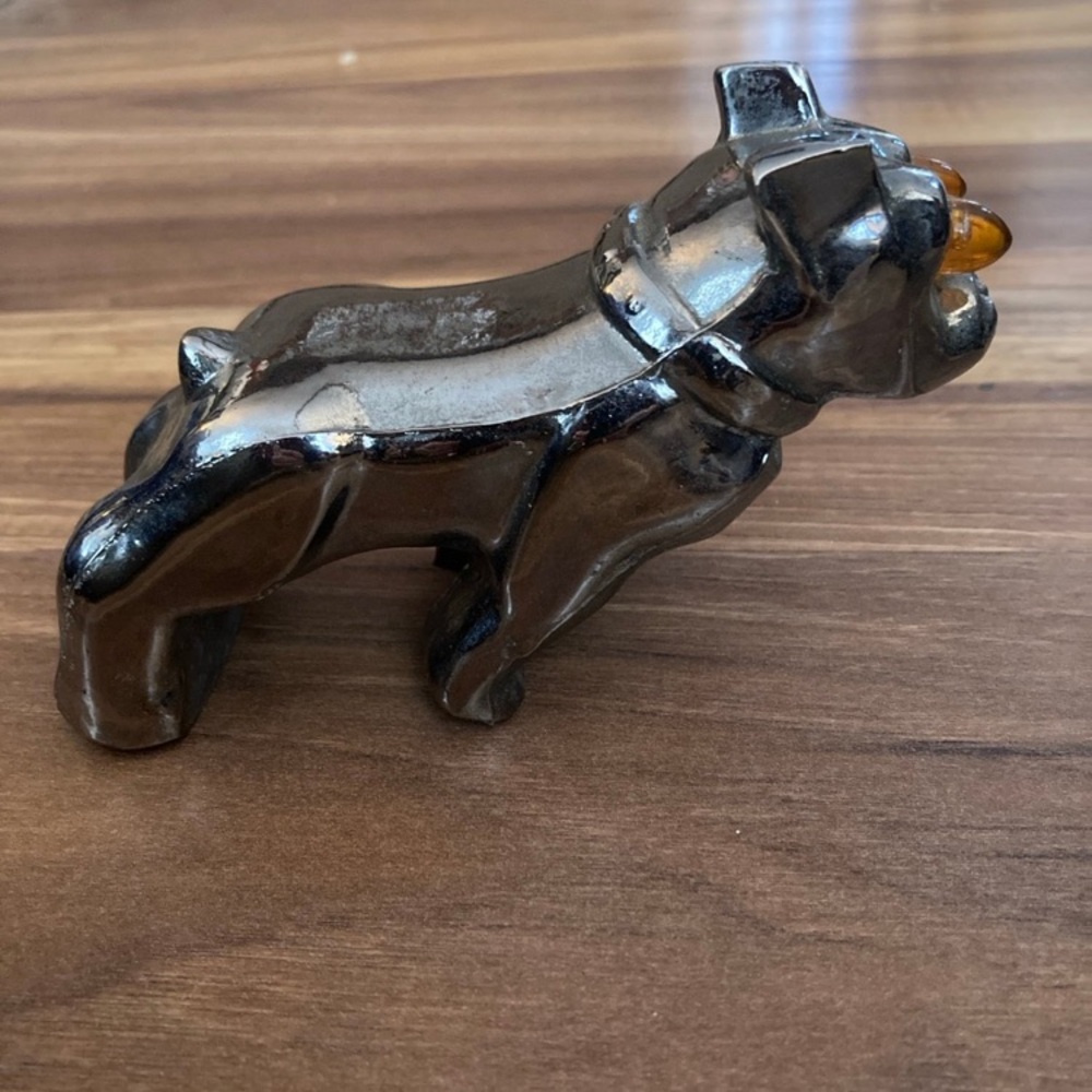 Vintage bulldog Mack hood ornament